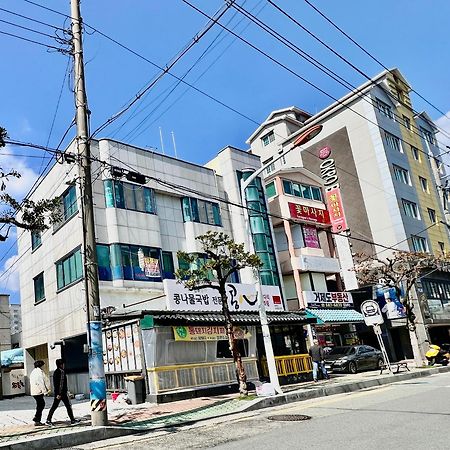 Okpo Business Hotel Geoje Eksteriør bilde