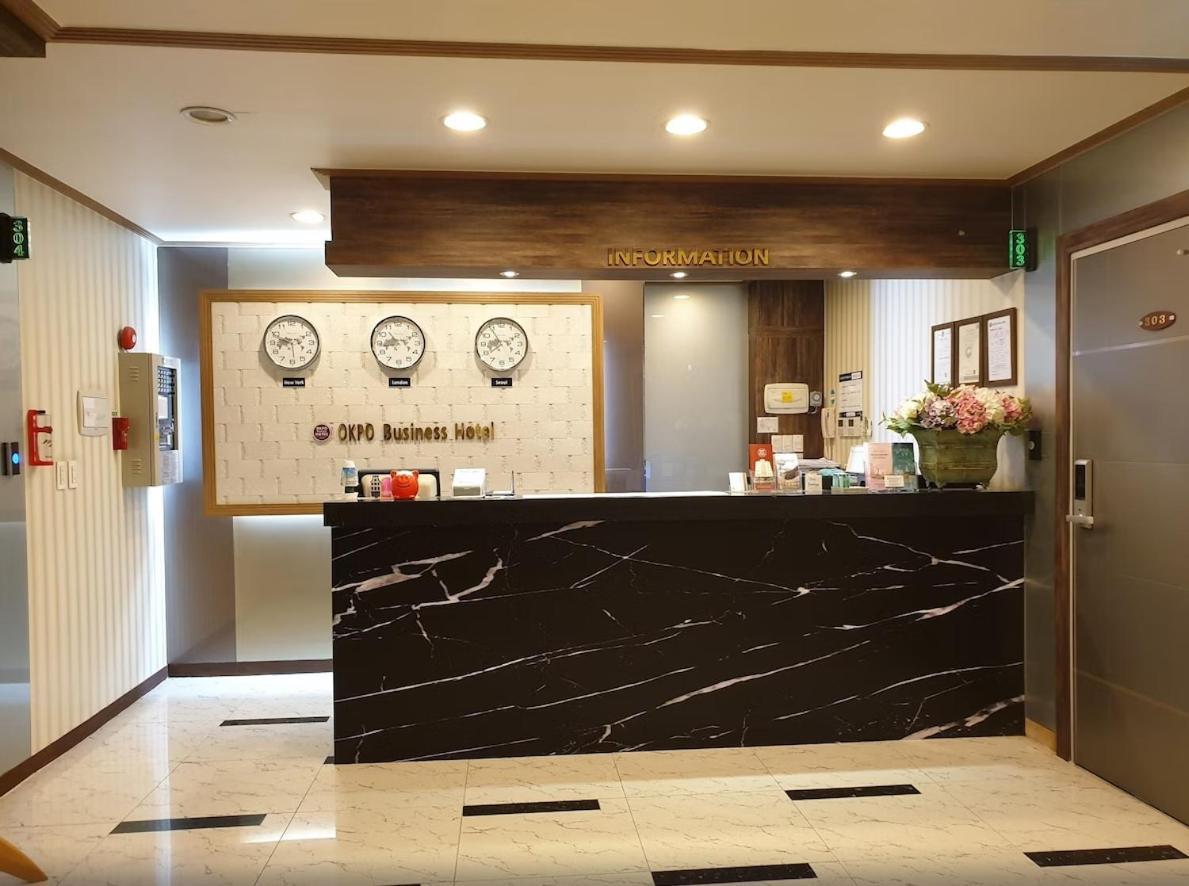 Okpo Business Hotel Geoje Eksteriør bilde